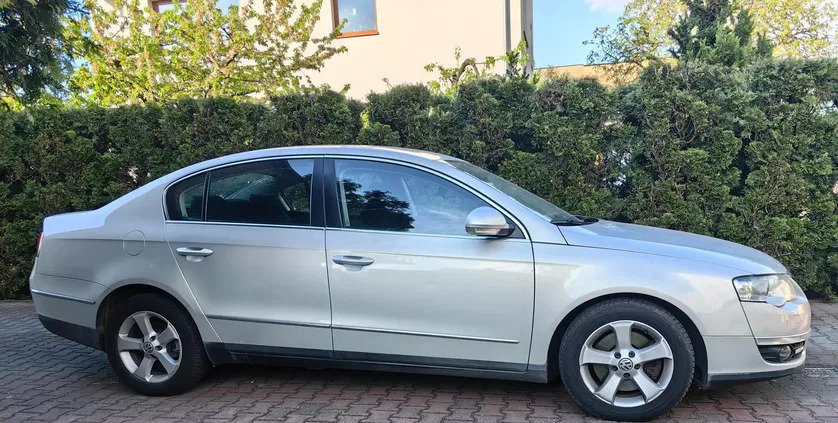 volkswagen passat gorzów śląski Volkswagen Passat cena 23500 przebieg: 221200, rok produkcji 2008 z Gorzów Śląski